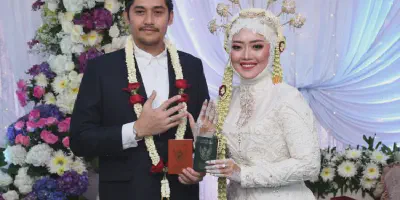 Pilih Baju Akad Nikah Pria Sederhana Tanpa Ribet