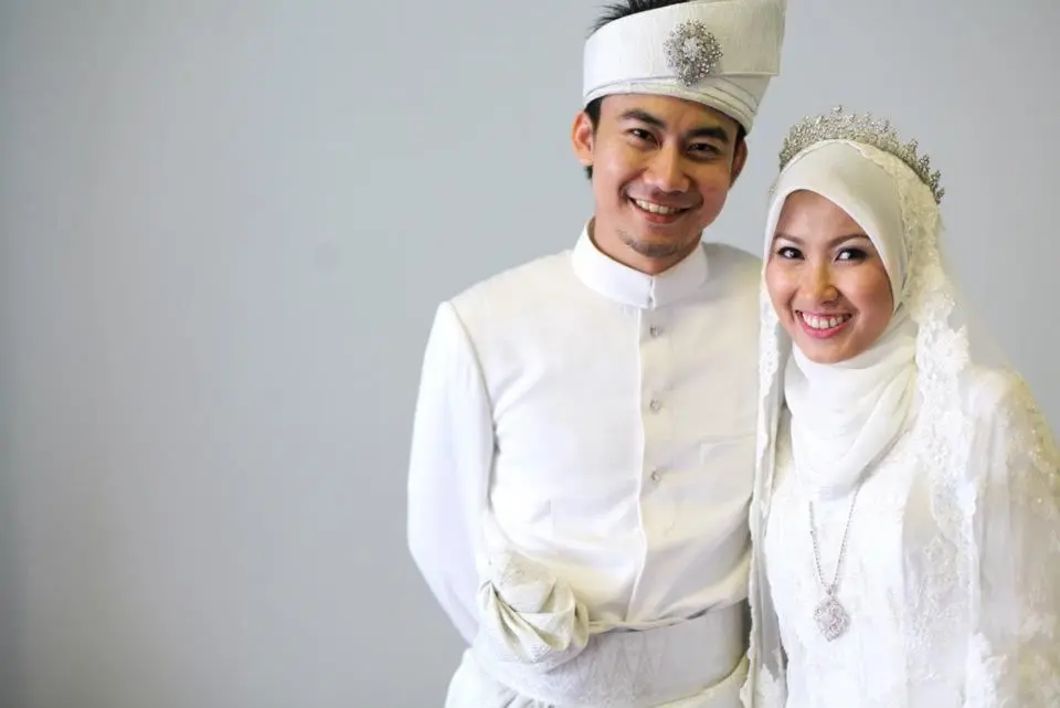 5 Ide Baju Akad Nikah untuk Laki-Laki yang Berbeda dari yang Lain