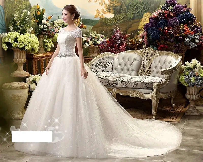 Baju Gaun Pengantin 2019: Tren Terbaru dan Inspirasi Desain Akan Mengagumkanmu!