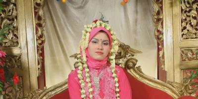 Tips Memilih Baju Ibu Pengantin Wanita yang Elegan dan Tepat