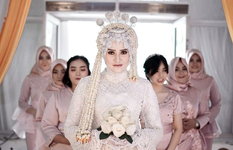 Baju Nikah Adat Jawa Timur: Ragam Keindahan dan Maknanya