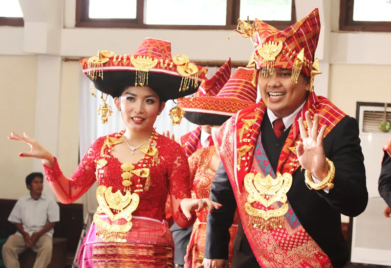 Baju Nikah Adat: Keajaiban Kebudayaan Indonesia