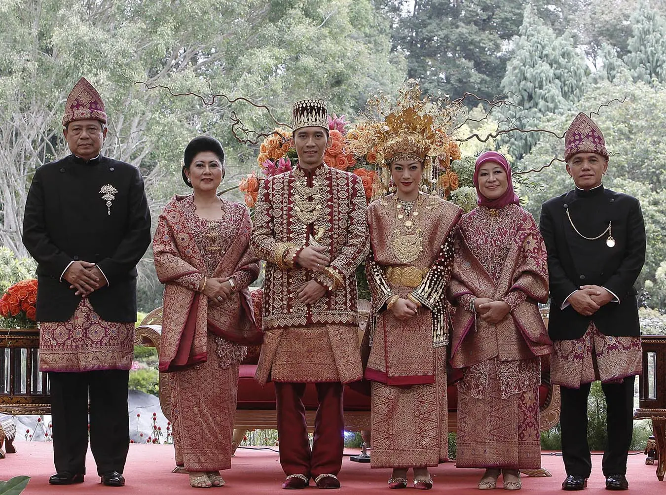 10 Model Baju Pengantin Adat Palembang Hijab yang Elegan dan Menawan