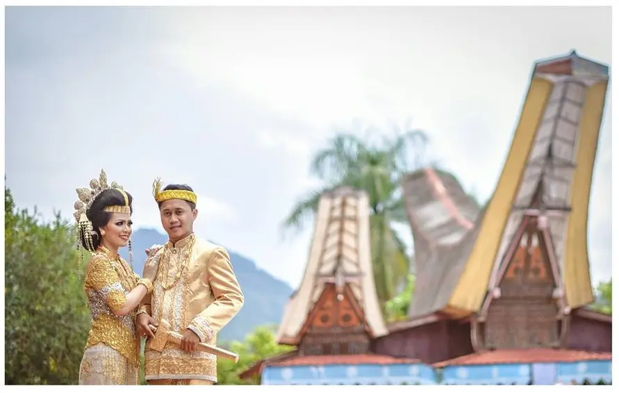Mengenal Baju Pengantin Adat Toraja yang Unik dan Bermakna