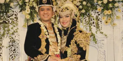 Baju Pengantin Adat Yogyakarta: Sejarah dan Keunikan