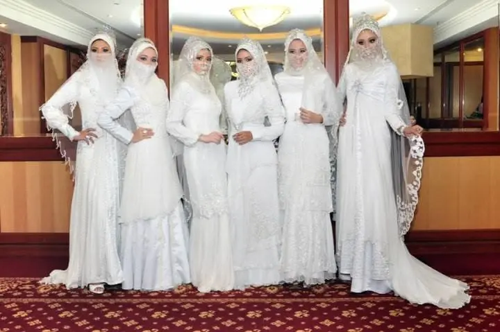 10 Ide Baju Pengantin Akad Nikah Muslimah yang Fashionable dan Modern