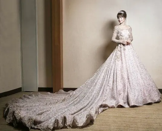 Ragam Model Baju Pengantin Anzalna yang Menawan