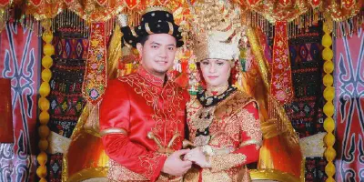 Inilah Keunikan Baju Pengantin Batak Karo yang Wajib Diketahui