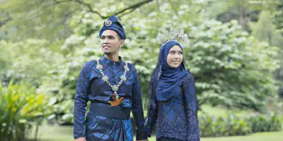 Baju Pengantin Blue Black: Rancangan yang Elegan dan Anggun