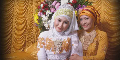 Baju Pengantin Couple Sederhana: Tampil Simpel Namun Elegan