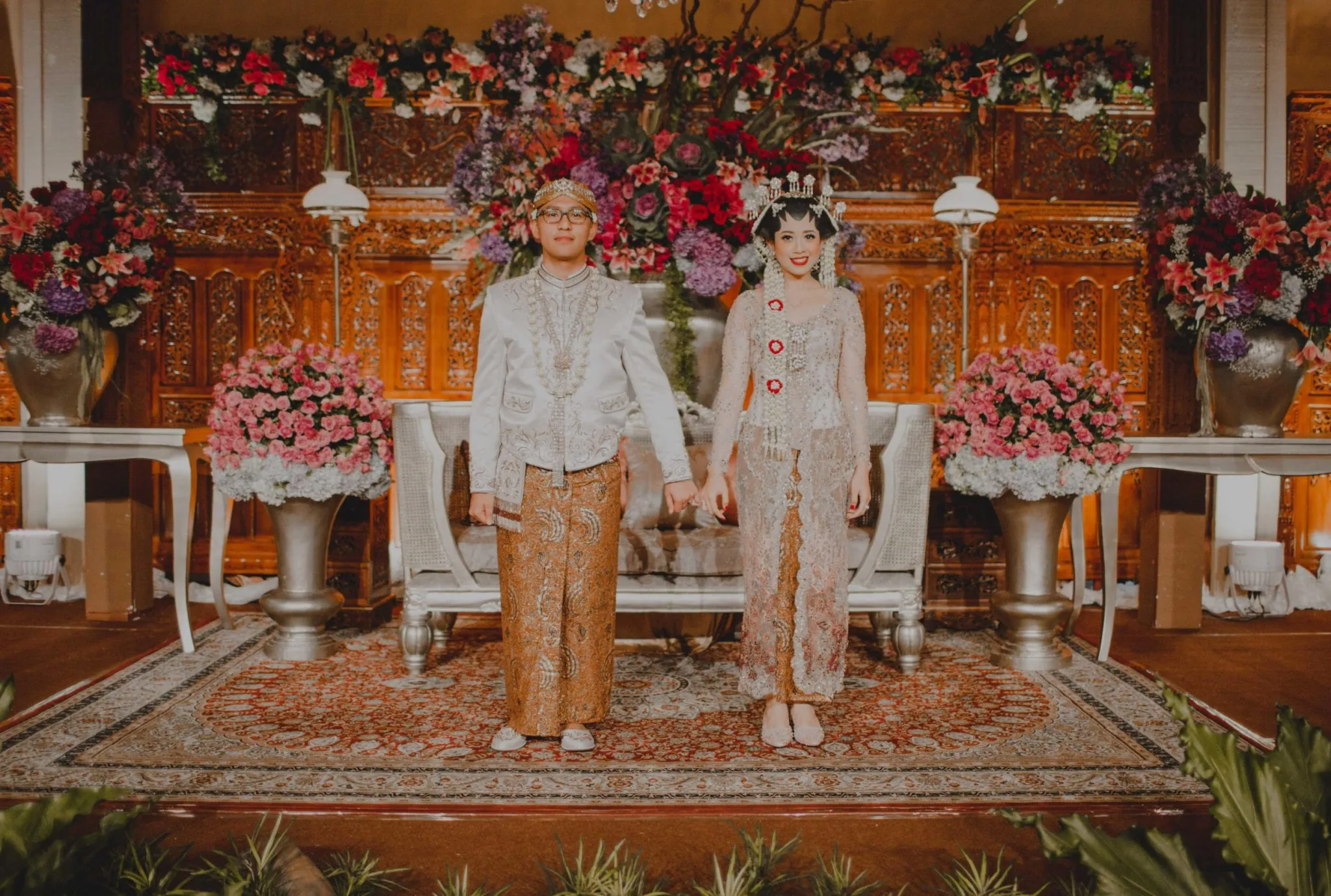 Baju Pengantin Cream: Pilihan yang Elegan dan Anggun untuk Hari Bahagiamu