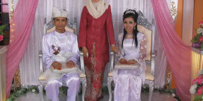 10 Model Baju Pengantin dan Pengapit yang Dapat Membuat Hari Bahagiamu Semakin Seru