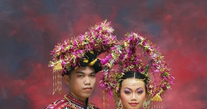 Kain Tenun Baju Pengantin Gayo: Kecantikan yang Menggoda