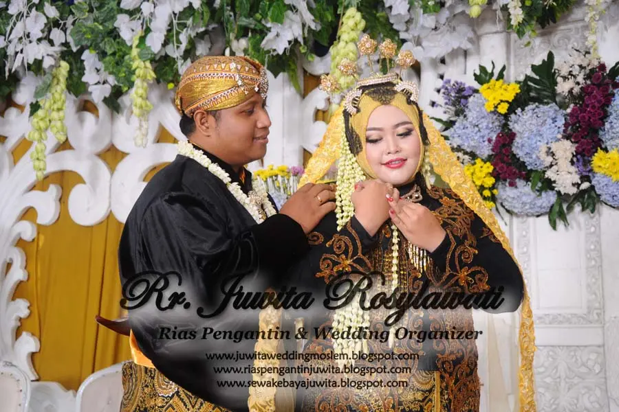5 Rekomendasi Baju Pengantin Jumbo Paling Elegan dan Syar'i
