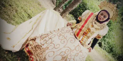 Rincian Baju Pengantin Modern Adat Bugis yang Elegan dan Menawan