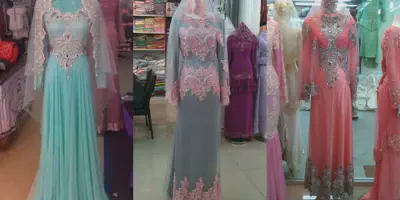 5 Model Baju Pengantin Sederhana yang Cocok Untuk Pernikahan Intim dan Hangat di Hati