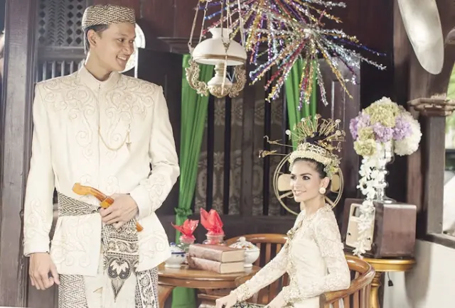 7 Jenis Baju Pernikahan Adat Betawi yang Elegan dan Menawan