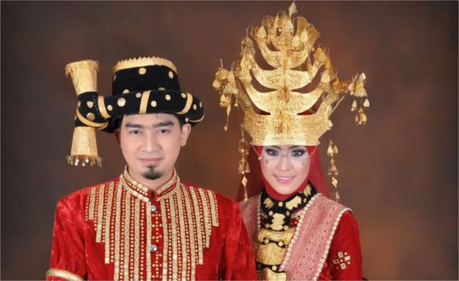 6 Model Baju Pernikahan Batak Toba untuk Menjadi Sorotan