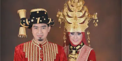 6 Model Baju Pernikahan Batak Toba untuk Menjadi Sorotan