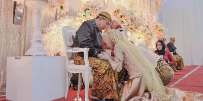 8 Inspirasi Baju Pernikahan Hijab Modern untuk Wanita Muslim