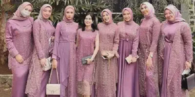 Baju Seragam untuk Keluarga Pengantin: Tips Memilih Model dan Warna Terbaik