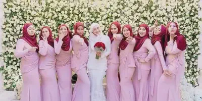 11 Ide Busana Pernikahan Modern yang Akan Membuatmu Terlihat Memukau di Hari Bahagiamu