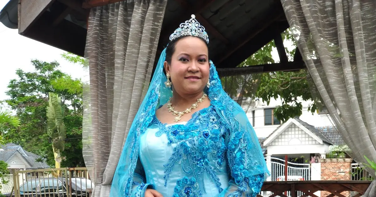 Cari Baju Pengantin: Tips dalam Memilih Gaun yang Tepat untuk Hari Bahagia Anda