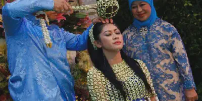 25 Inspirasi Foto Pengantin Jawa Tengah yang Elegan dan Memukau
