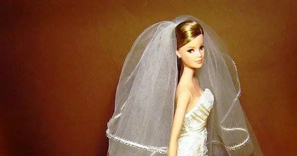 7 Model Gaun Pengantin Barbie yang Sangat Elegan Untuk Hari Pernikahanmu