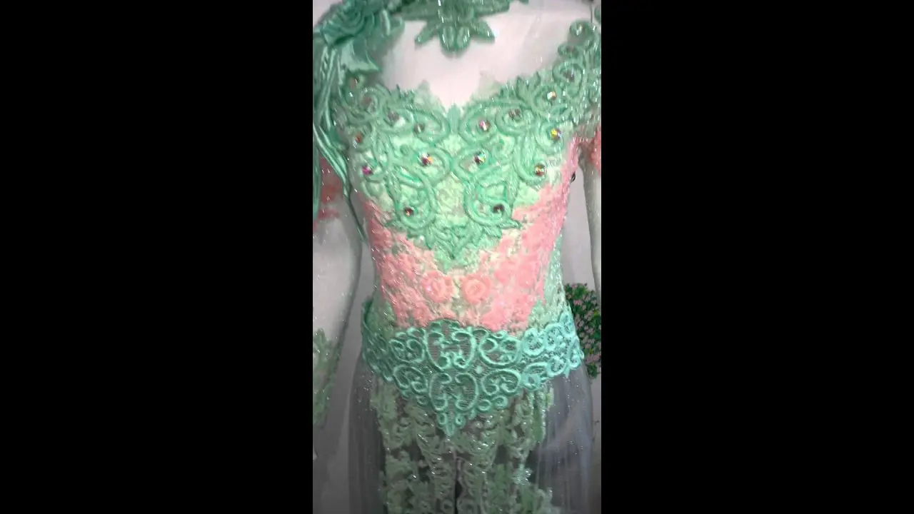 Gaun Pengantin Hijau yang Menawan: Panduan Lengkap untuk Membuat Anda Bercahaya di Hari Bahagia Anda