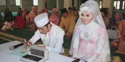 Gaun Pengantin Ijab Kabul - Memilih Pakaian Yang Memukau untuk Moment Bahagia Anda