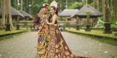 Inspirasi Gaun Pengantin Pink: Warna yang Selalu Romantis dan Elegan!