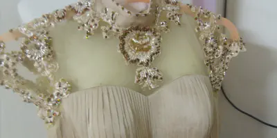 Gaun Pengantin Tile: Pilihan Desain Terbaik untuk Acara Pernikahanmu