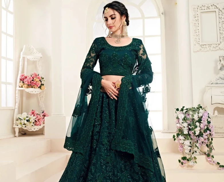 20 Gaun Wedding Modern yang akan Membuatmu Jadi Pangeran dan Putri Impian