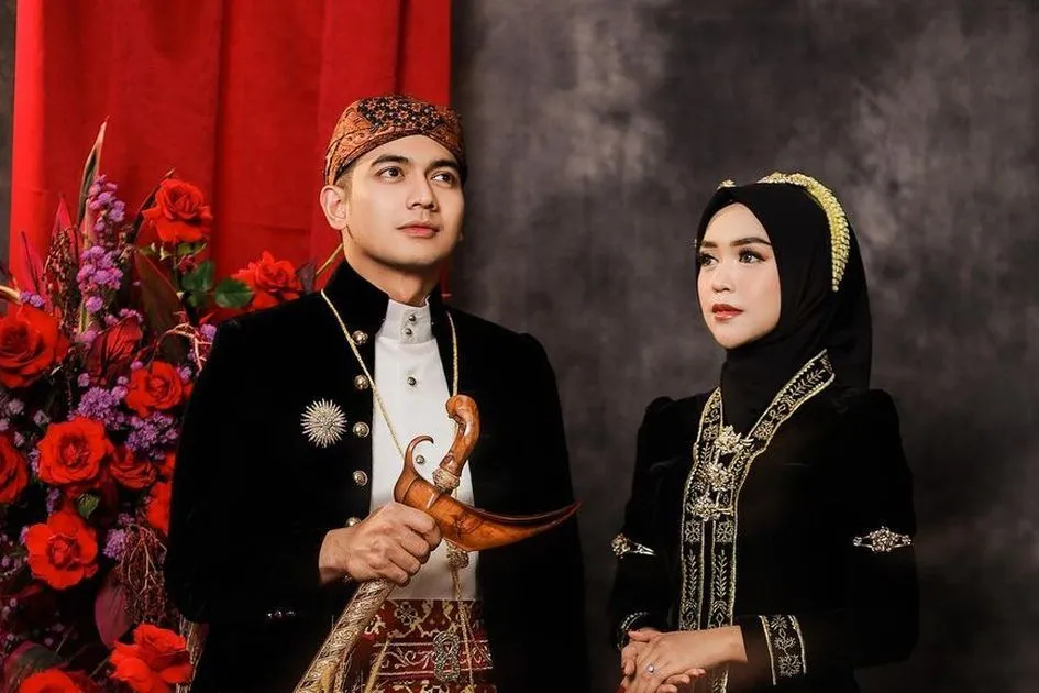 Harga Baju Pengantin Jawa: Panduan Lengkap Untuk Para Pasangan Calon Pengantin