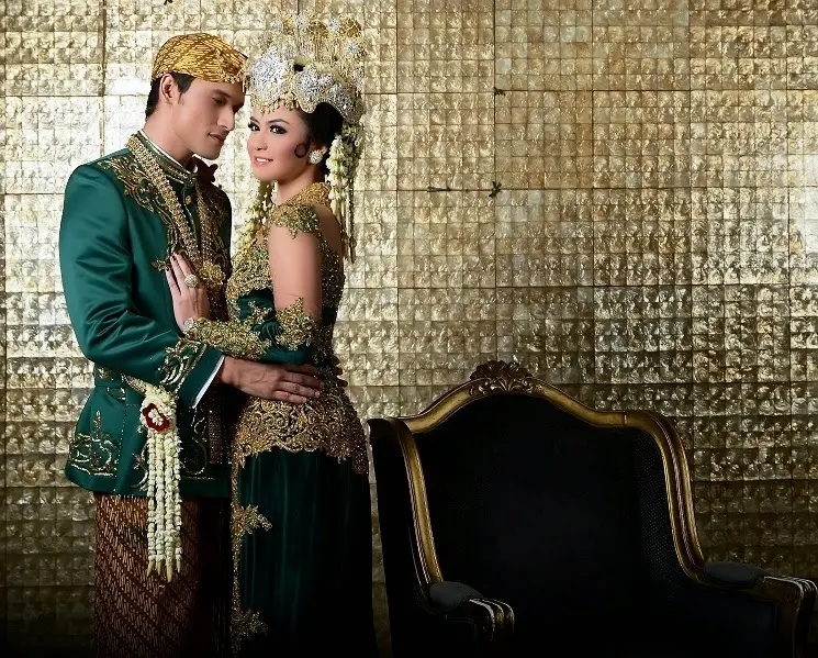 10 Model Baju Pengantin Adat Jawa yang Elegan untuk Pernikahanmu