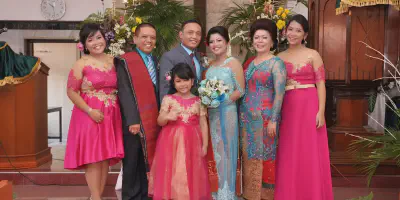 Kebaya Adat Batak: Memperkenalkan Kebudayaan dan Kesenian Batak