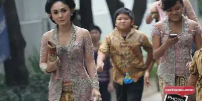 5 Model Kebaya Akad Kutu Baru Tren untuk Pernikahanmu