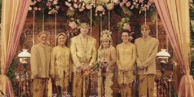 Busana Adat Sunda yang Kental dalam Akad Nikah: Kebaya Akad Nikah Adat Sunda