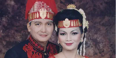 Kebaya Batak Toba: Berbagai Jenis dan Kombinasi Modern