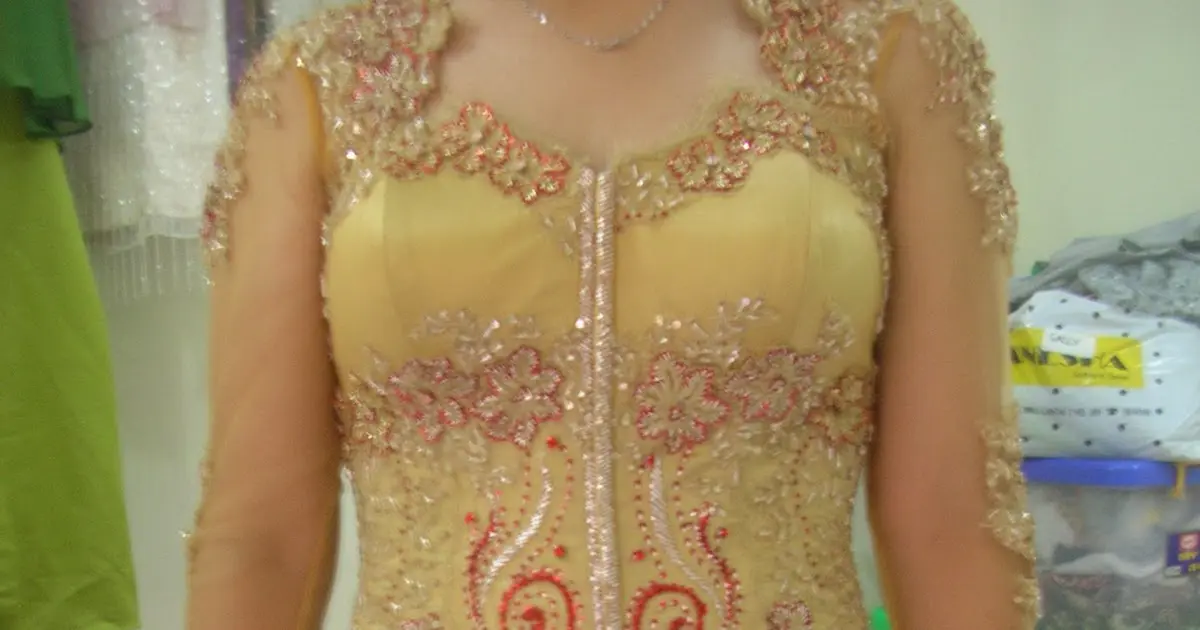 Kebaya Brokat Ibu Pengantin - Pesona Keanggunan dan Kesederhanaan