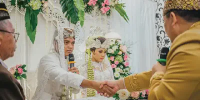 10 Inspirasi Kebaya Ijab Kabul untuk Hari Bahagiamu