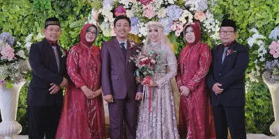 Kebaya Modern untuk Orang Tua Pengantin: Memukau di Setiap Peluang