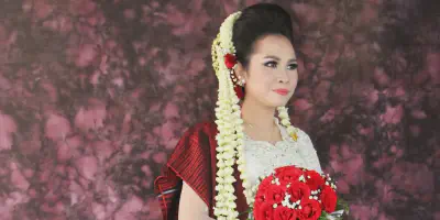 Kebaya Orang Tua Pengantin Batak: Pilihan Tepat untuk Menyemarakkan Pesta Pernikahan
