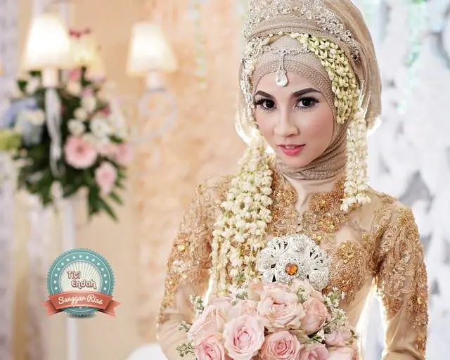 Kebaya Pengantin 2018: 5 Desain yang Tren di Tahun Ini