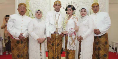 Kebaya Pengantin 2019: 10 Model Terbaru yang Bisa Jadi Inspirasimu