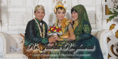 Kebaya Pengantin Hijau Botol: Warna yang Elegan dan Tidak Biasa untuk Pernikahanmu