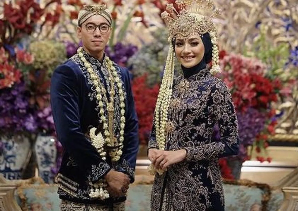 Kebaya Pengantin Sunda Hijab: Kombinasi Modern dan Tradisional
