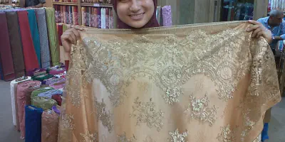 12 Model Kebaya Pernikahan 2019 yang Elegan dan Memesona