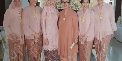 10 Model Kebaya untuk Pernikahan Keluarga Tercantik dan Terbaru